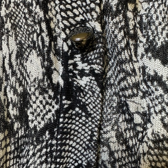 Cache Snake Skin Pattern Cardigan - Picture 3 of 6